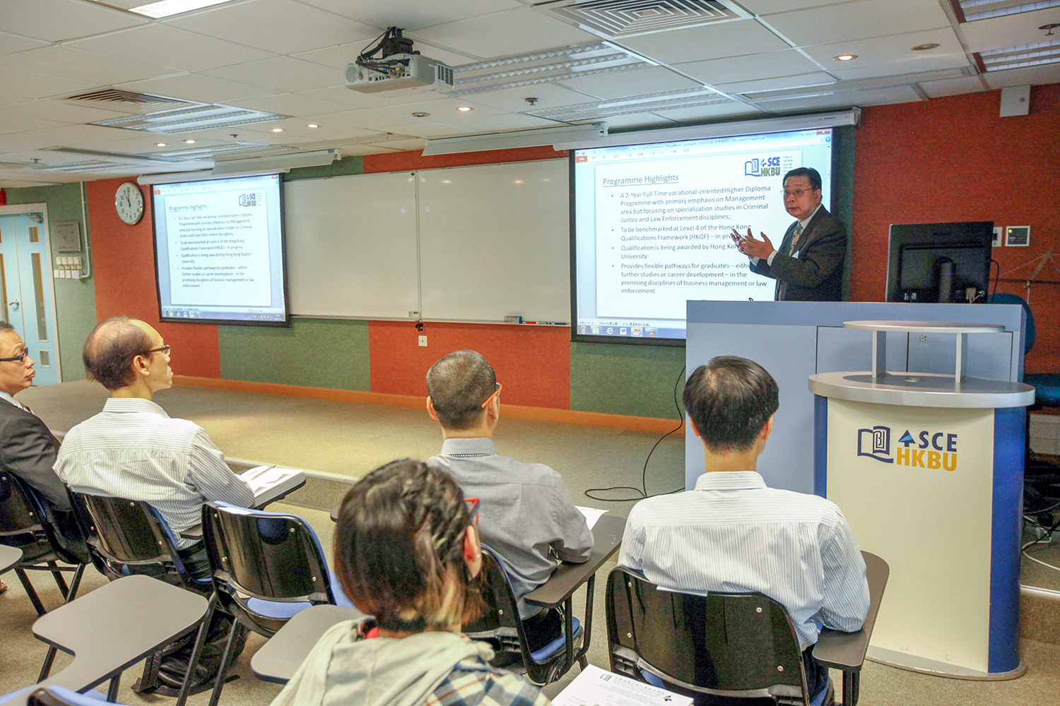 Launched the Higher Diploma in Management programme.