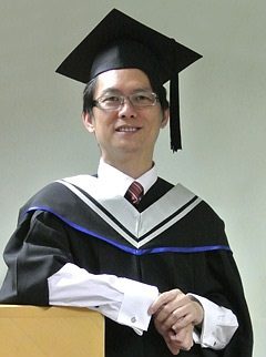 SCE及南澳大學(UniSA)合辨的Bachelor of Business (Administrative Management)課程畢業生盧國基(Clement)。