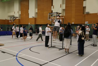 石門校園設置多項小遊戲讓新生參與，既動亦靜，為校園增添歡樂氣氛之餘，亦藉此發掘同學的潛能。