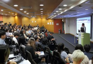 持续教育学院举办迎新活动欢迎逾 3,100 位新生开展 2025/26 新学年。