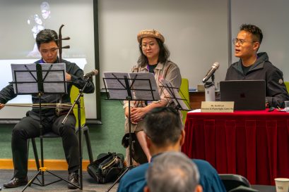 Mr Keith Lai (right) performs a powerful Cantonese opera adaptation of Hamlet, titled The Arrant Revenge, illustrating the Conference's blend of academic dialogue and live performance.