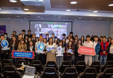 Group photo of speakers, faculty members, students, and online participants at the Masterclass, “How Multinational Organisations Develop Global Learning Cultures and Tailor Talent Development Practices for Subsidiaries”.