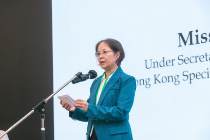 環境及生態局副局長黃淑嫻女士讚揚浸大積極推動香港提升氣候韌性。